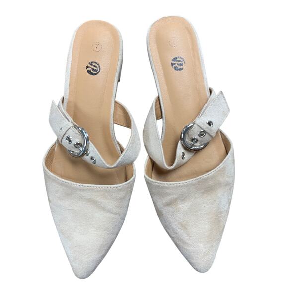 Rekayla Womens 7 Tan Faux Suede Closed Pointy Toe Mule Adjustable Strap Shoes - Picture 4 of 7